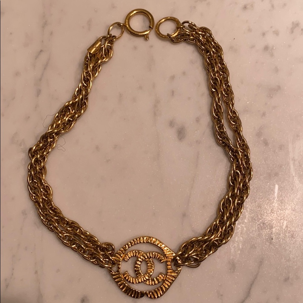 Chanel necklace/choker